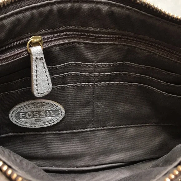 Fossil shimmer metallic Leather small Crossbody - Picture 8 of 13
